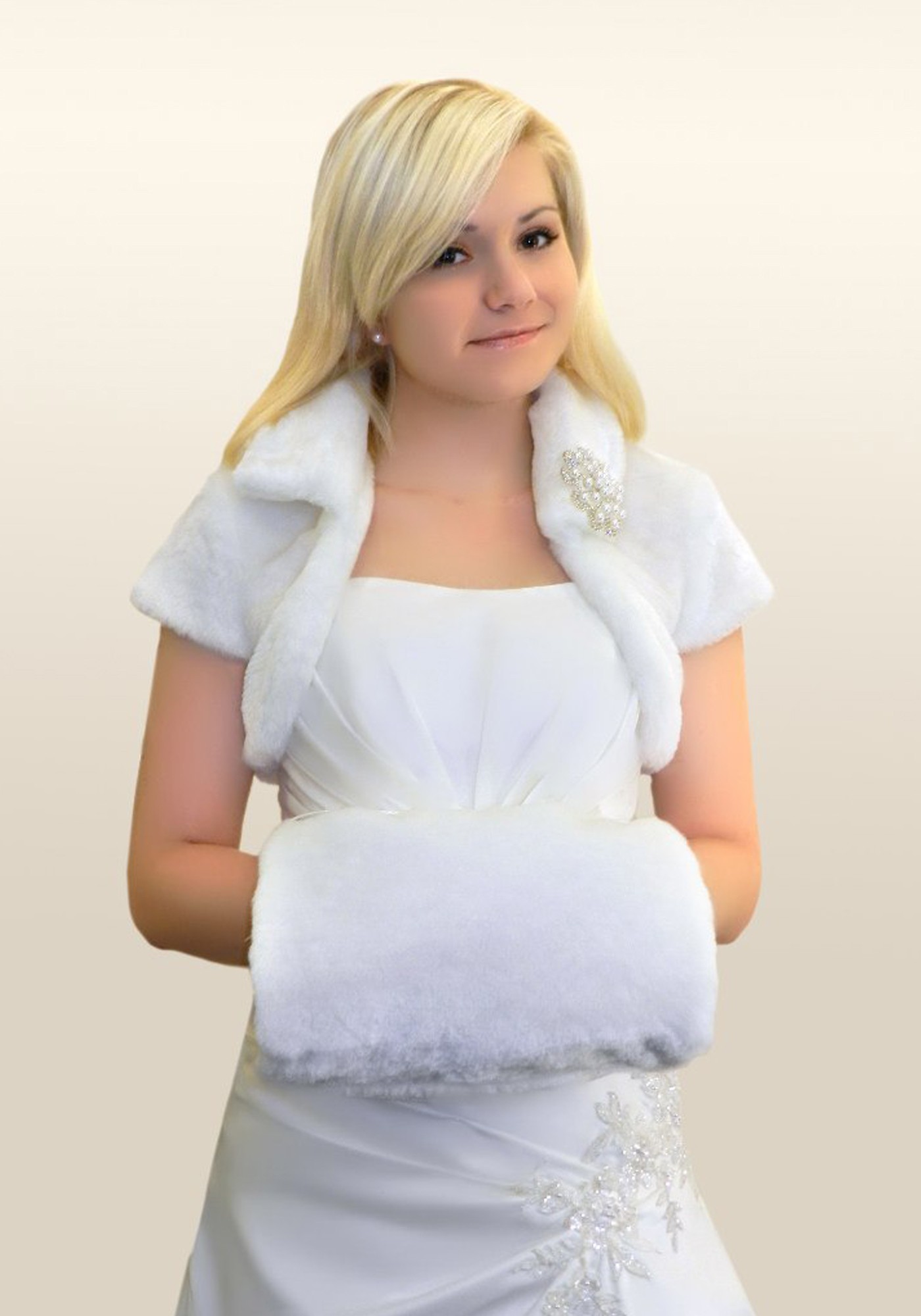 Аксессуары - каталог свадебных шубок - шубка 17f88 | Lily`s