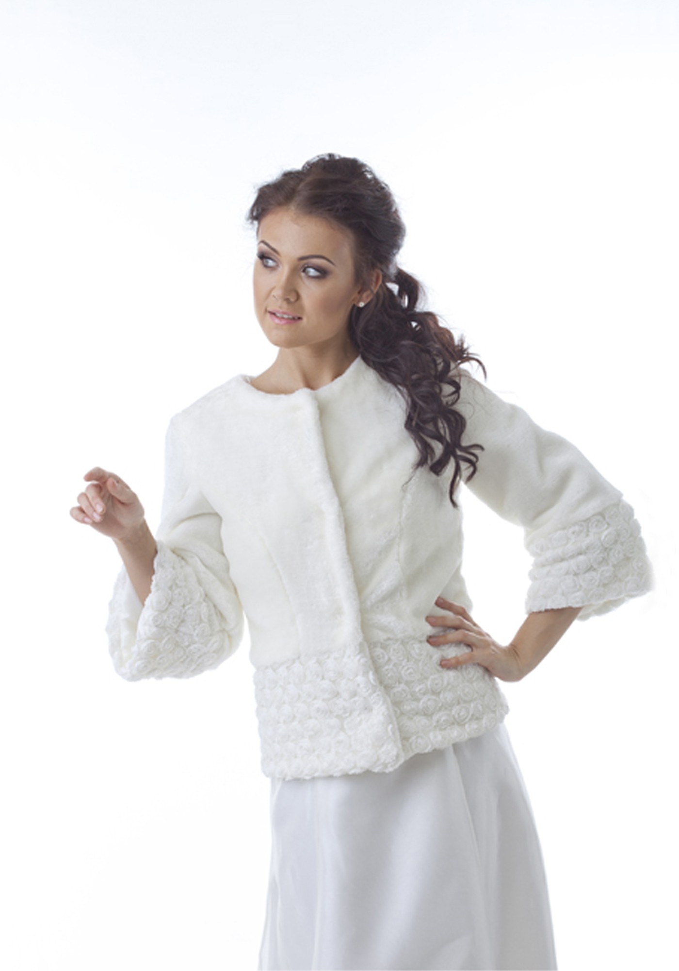 Аксессуары - каталог свадебных шубок - шубка 18f34 | Lily`s